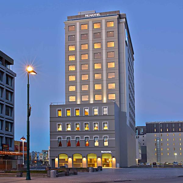 Novotel Christchurch Cathedral Square Hotel feature image